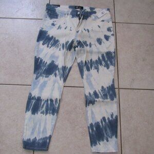 NWT - GAP Women’s Mid-Rise Legging Skimmer, Tie-Dyed (Blue/White), Size 12/31